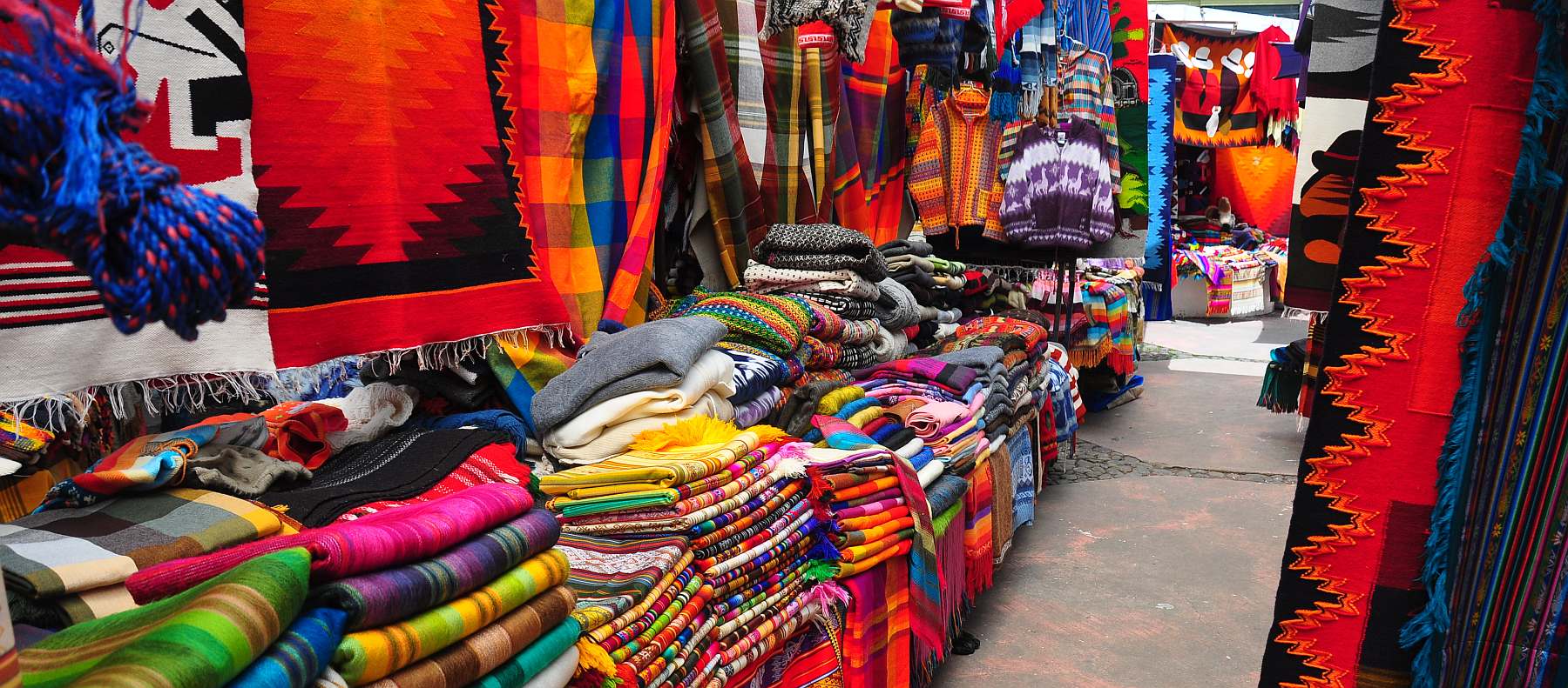 Ecuador-shutterstock_76332985-slider