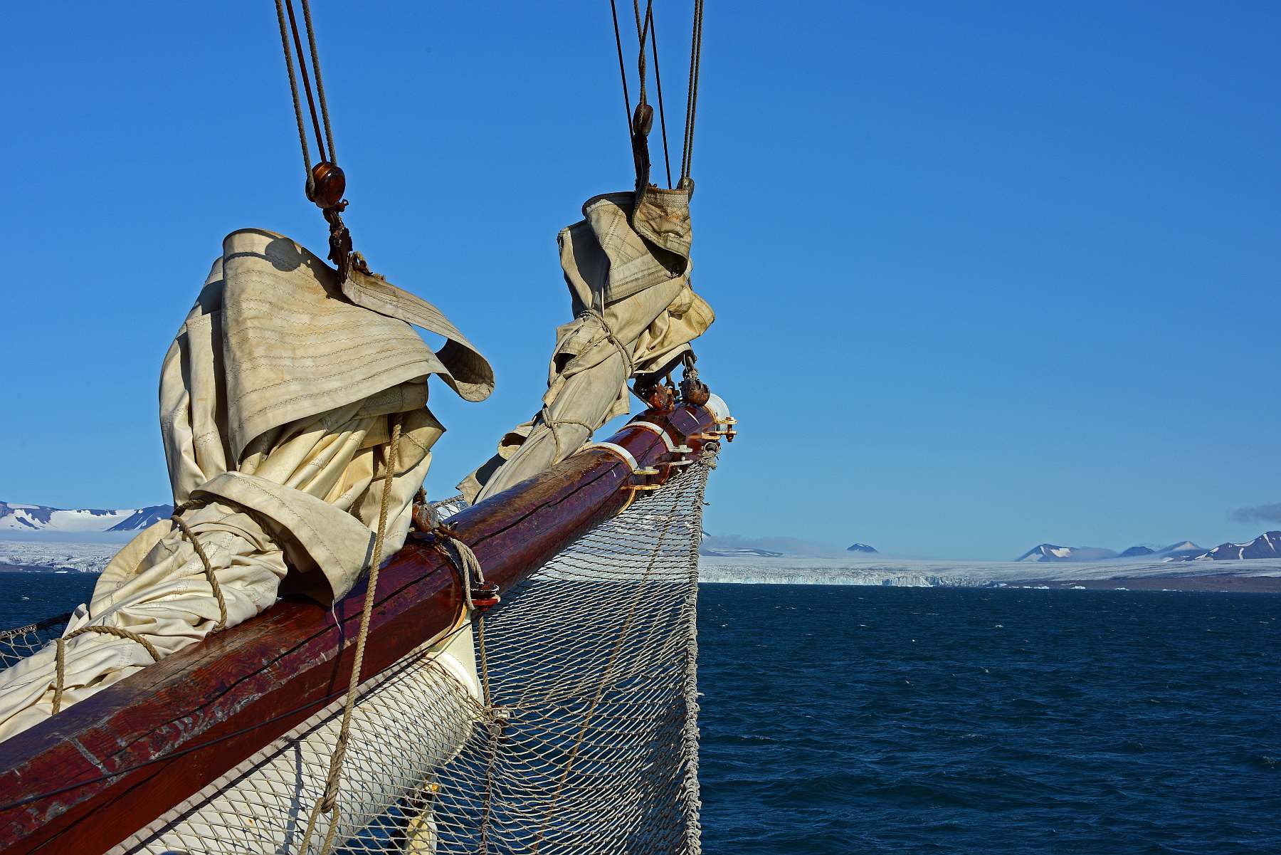 SV MEANDER | Spitzbergen Umrundung - Leguan Reisen